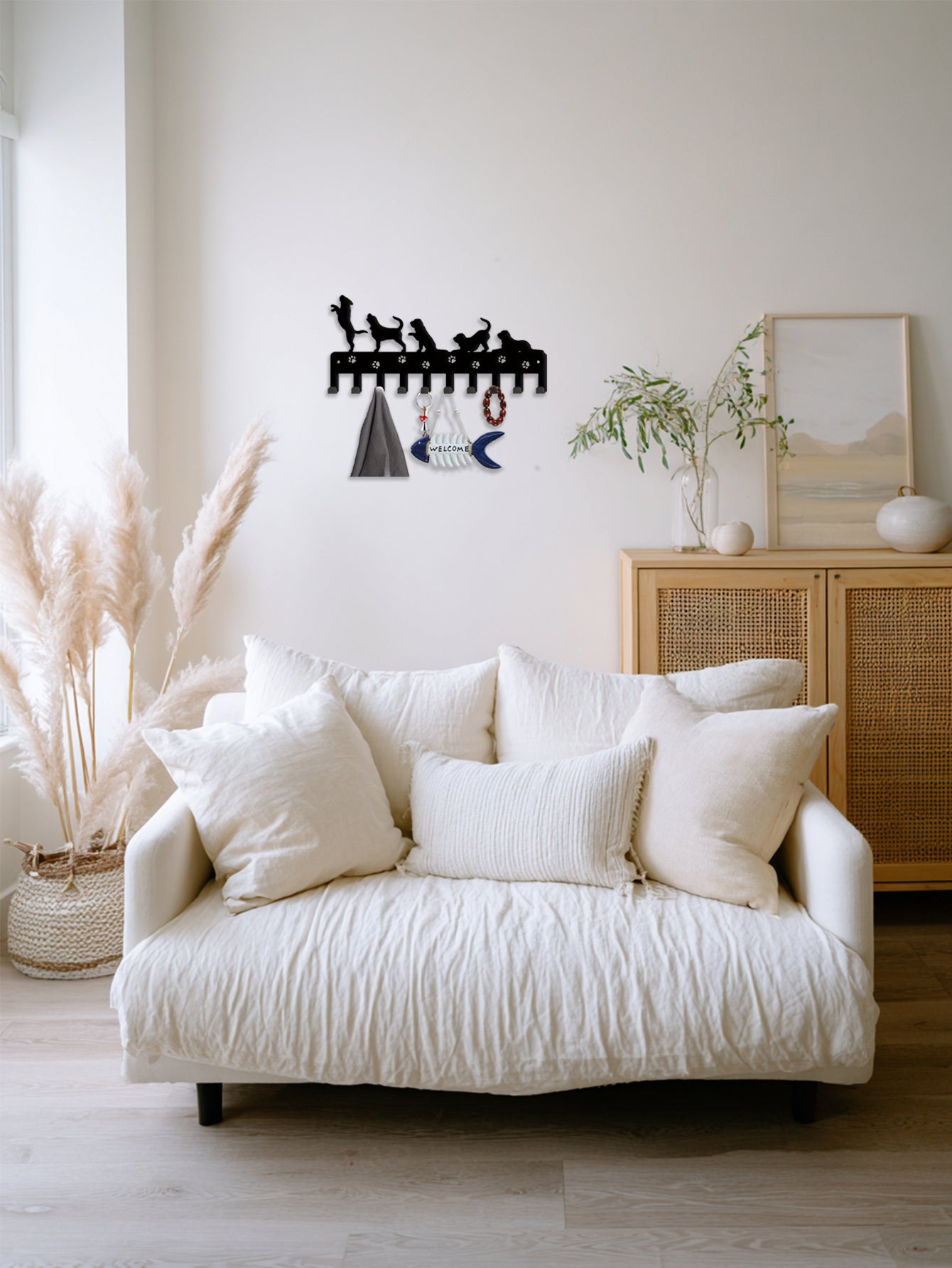 Animal-Inspired Upright Keychain - Detachable Upright Organizer For Every Space